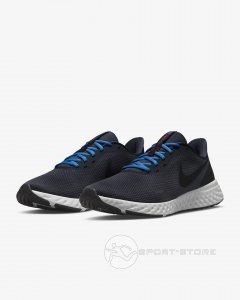 Кроссовки  Nike Revolution 5